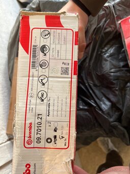 Predám brzdové kotúče a dosky Brembo - 4