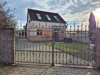 4 – IZB. RD, POZEMOK 1200 m², PARKOVANIE, NOVÁ DEDINKA - 4