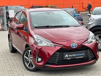Toyota Yaris 1.5 Hybrid e-CVT - 4