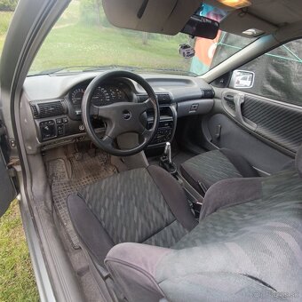 Opel Astra 2.0 16v GSI - 4