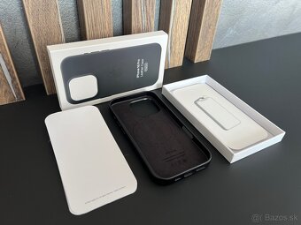 Kozeny kryt iPhone 16 Pro Letaher Case Black - 4