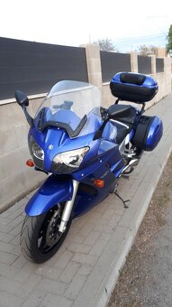 Yamaha FJR 1300 - 4
