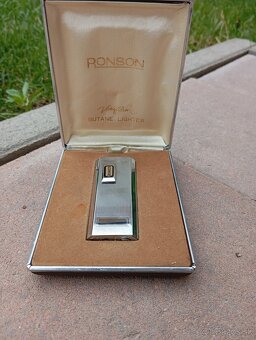 Krásny zapaľovač Škoda, a Ronson - 4