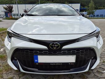 Predám auto zn. Toyota Corolla 1.8 Hybrid, GR Sport - 4