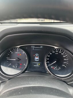 Nissan X-TRAIL 1.6 dCi 4x4 - 4