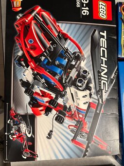 Lego Technic + iné lego, cena spolu - 4
