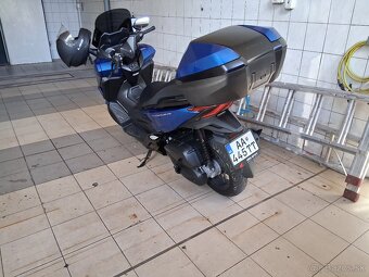 Honda forza 125 - 4