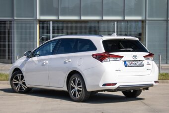 Toyota Auris Touring Sports - 4
