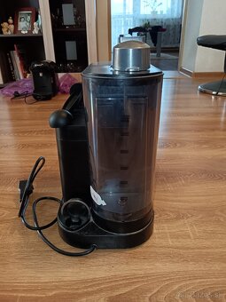 Kávovar s napeňovačom mlieka SEMM 1470 A2 - 4