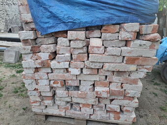 Červená pálená tehla - 2 palety - 4