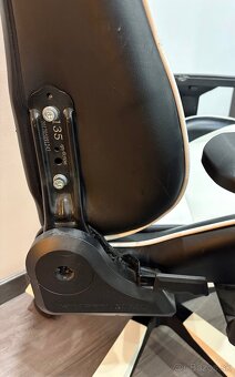 Predám hernú stoličku DXRacer – 15 € - 4