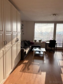 Predaj 4 izbový byt Bratislava - Nová Rožnavská - 4