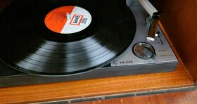 Stare elektronkove radio gramofón Senator Stereo W 887 - 4