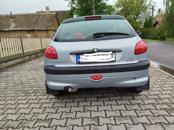 Peugeot 206 - 4