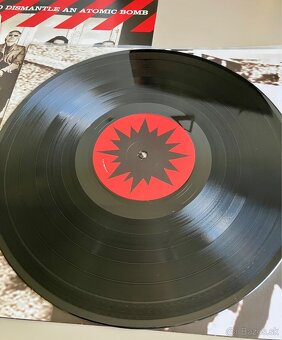 LP U2 - Hot To Dismantle An Atomic Bomb - 4