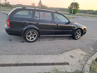 Rozpredám octavia 1 tour 1.6 75kw - 4