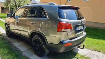 Kia Sorento 2.2 CRDi 4x4 - 7 miestne - automat - ODPOCET DPH - 4