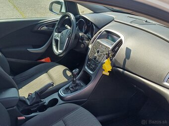 Opel Astra 1,4Turbo - 4