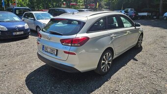 Hyundai I30 kombi 1.4 T-GDI DCT automat STYLE NAVI 98 tkm - 4