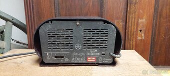 Bakelitové rádio Tesla. - 4