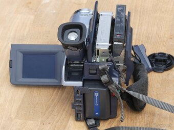 videokamera Sony DCR-TRV140E Digital 8, otestovana, funkcna - 4