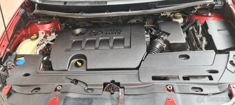 Toyota auris - 4