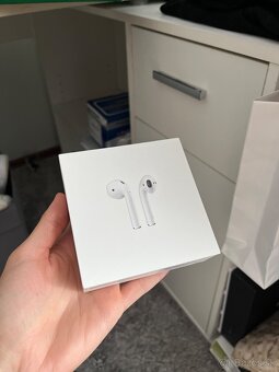 AirPods 1 - 4
