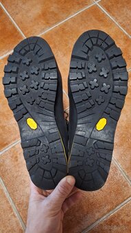 Turisticke topanky Millet grepon 4s - 4