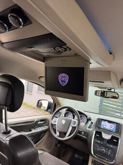 Lancia Voyager 2.8 CRD, automat, 7 míst - 4