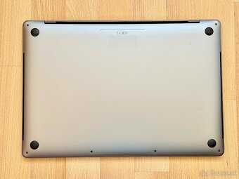 MacBook Pro 16" i7-2.6GHz,6j/32GB/512GB, Výdrž batérie 5 h. - 4