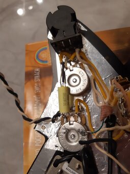 snímač Seymour Duncan SH-4  + pickguard - 4