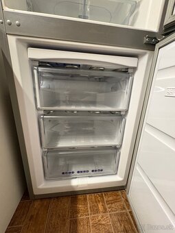 Chladnička s mraznickou Whirlpool - 4