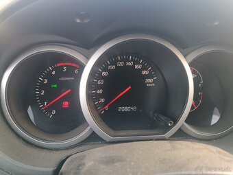 Suzuki Grand Vitara 1.9 DDiS - 4