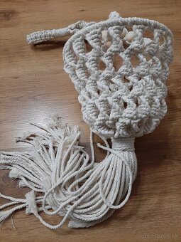 Závesné kvetináče. - 4