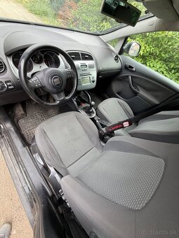 Rozpredam Seat Altea XL 2.0 TDi 103kw . Kod motora : BKD . K - 4