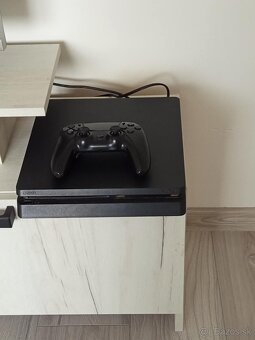 Playstation 4 - 4