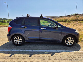 Honda FR-V - 4