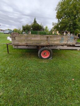 Dvojkolesova vlečka za traktor - 4
