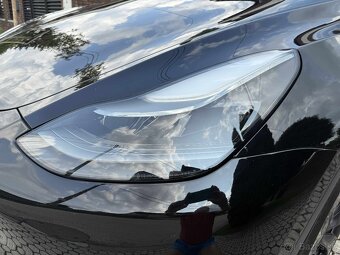 Tesla Model Y PERFORMANCE AWD LONG RANGE - 4