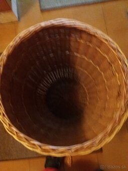 Predám prútený kôš na pradlo - 4