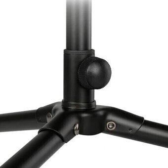 Soundking DD130 Mikrofónový stojan - 4