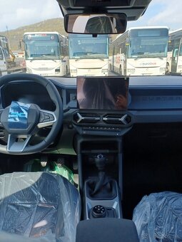 Nový Duster Journey TCe 130 4x4 - 4