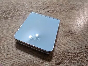 Samsung flip 5 256gb v top stave bez znamok pouzivania bol i - 4