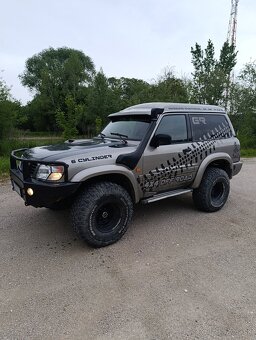 Predám Nissan patrol y61 - 4