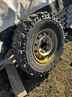 Pajero patrol 235/75R15 - 4