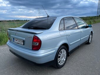 Predám Citroën C5 2,2 HDi (98kw) vo výbave Exclusive. - 4