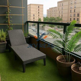 Na predaj štýlový 2-izbový apartmán s veľkou lodžiou a parko - 4