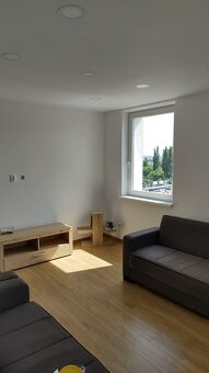 PRENÁJOM 3 IZBOVÝ BYT - SÍDLISKO NAD JAZEROM - 4