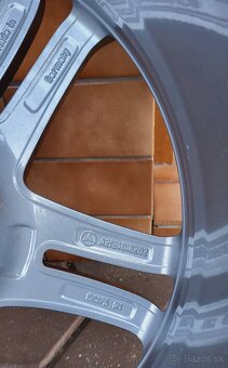 alu R18 5x112, zimné pneu Michelin 245/40, orig. Mercedes E - 4