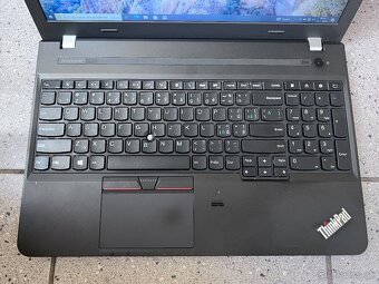 Lenovo E550 / i5 5200U / 4GB RAM / Radeon R7 2GB / 15.6" - 4